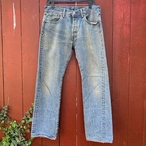 Levi’s 501 Button-Fly Jeans 32 30